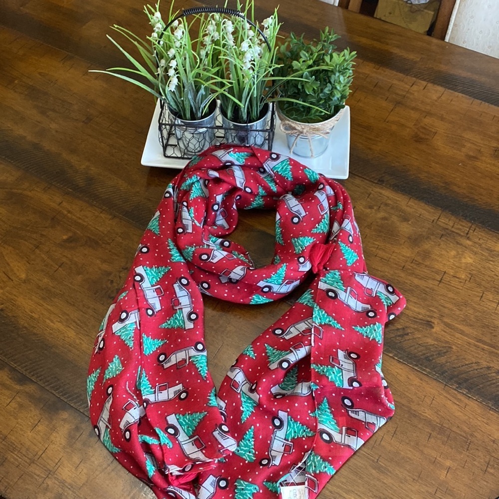 Cato Scarf - Picture 2 of 9